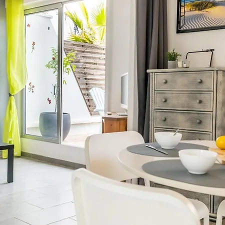 Lejlighed Le Farniente - Belle Terrasse Wifi Parking A 5 Min Des Plages - Pros Servicesconciergerie Motte *